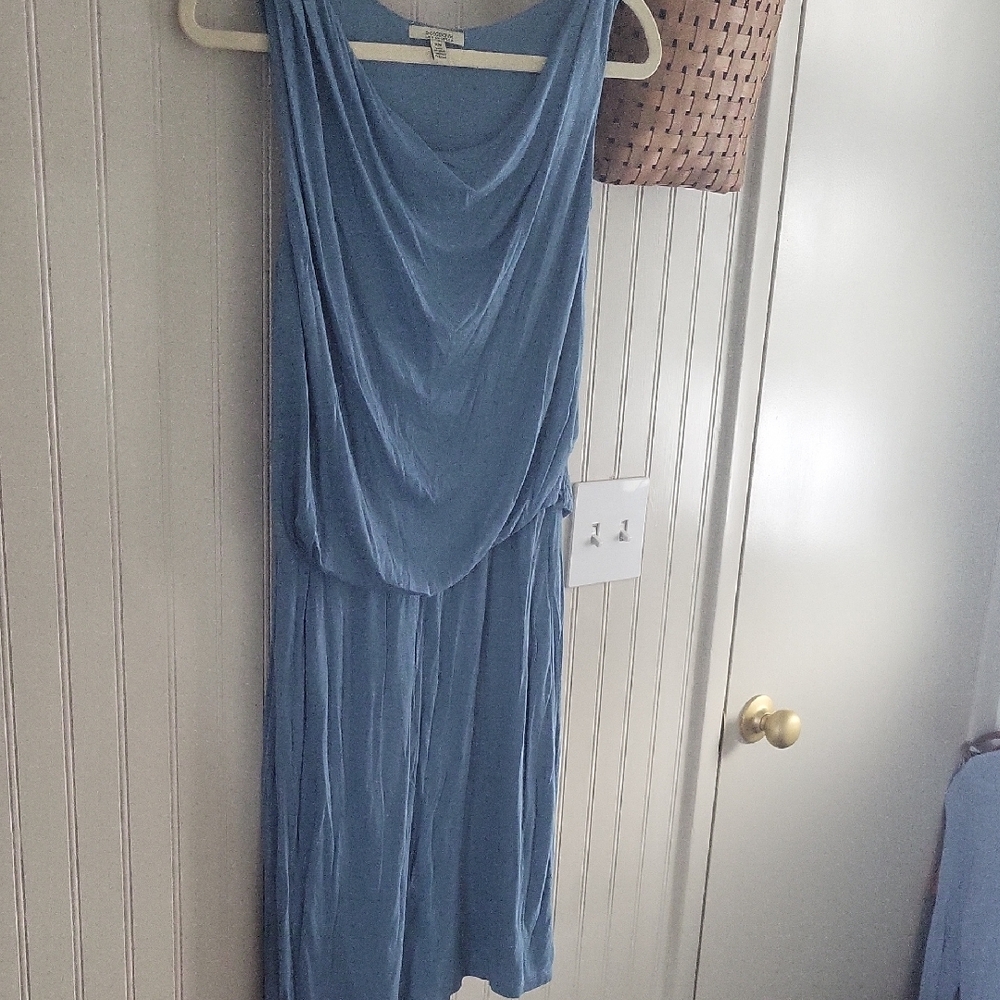 Elegant Blue Sleeveless Dress